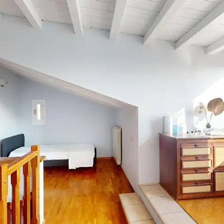 Apartment Terrazza Sul Golfo By Bookinggardalake